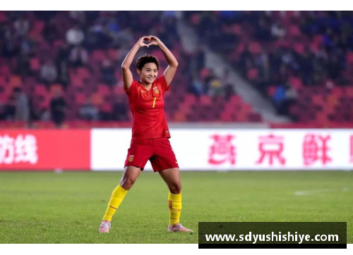 必一运动黑白世界中的女足英姿展现女性力量与荣耀之美